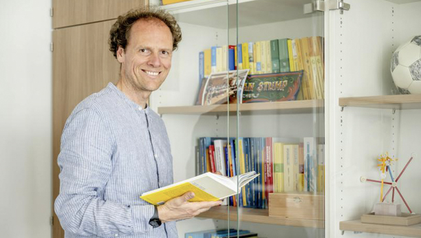 Prof. Christian Stump
